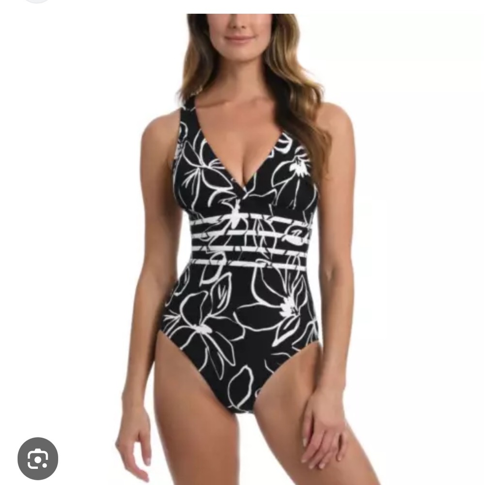 La Blanca one piece swim suit. Good condition.